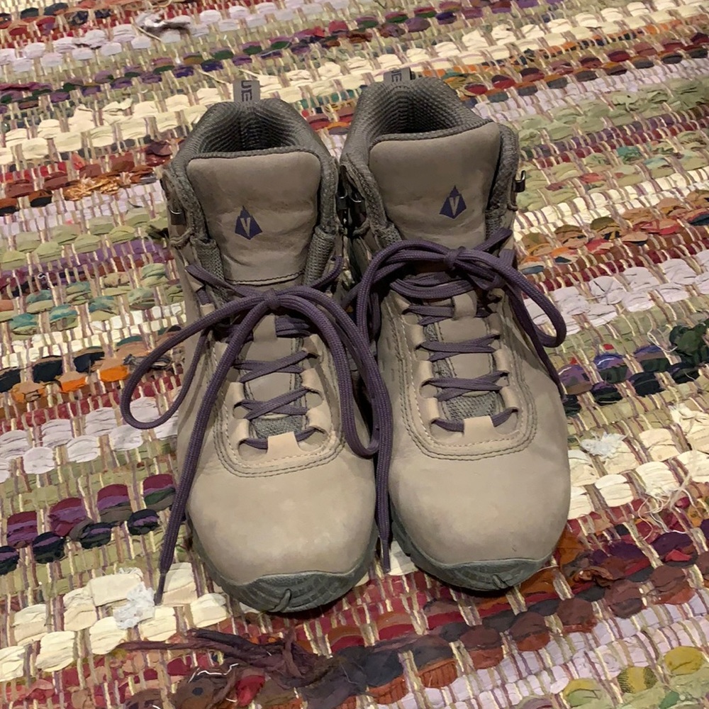 Vasque Talus UltraDry hiking boot
